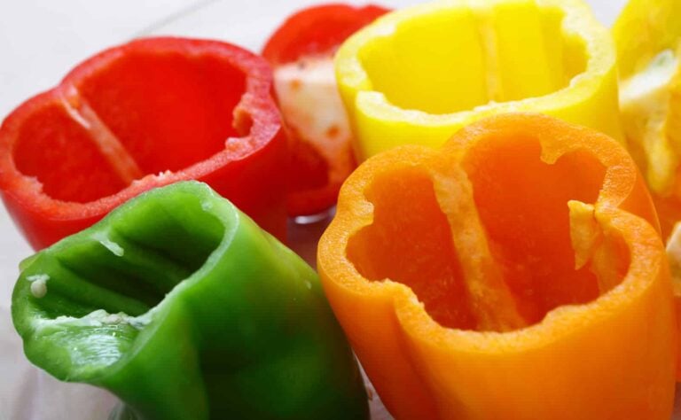 Why are bell peppers different colors