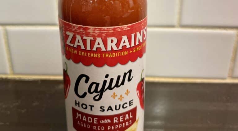 Zatarain's Cajun Hot Sauce label