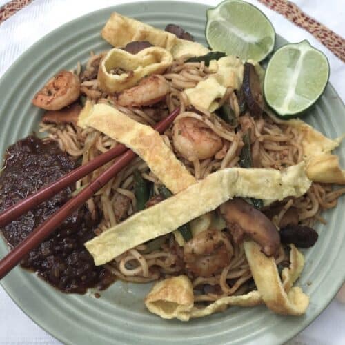 Mie goreng with sambal bajak